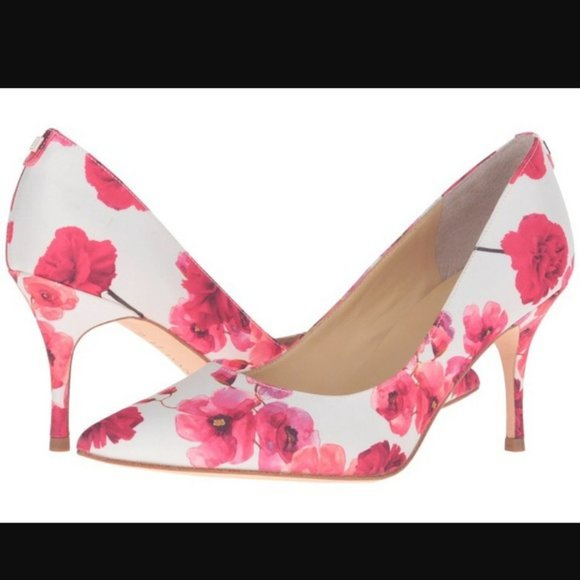Ivanka Trump Shoes - IVANKA TRUMP FLORAL BONI PUMP